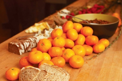 Bread and tangerines