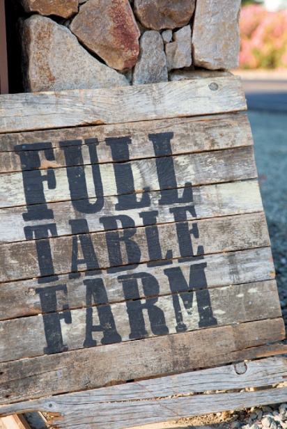 Full Table Farm sign